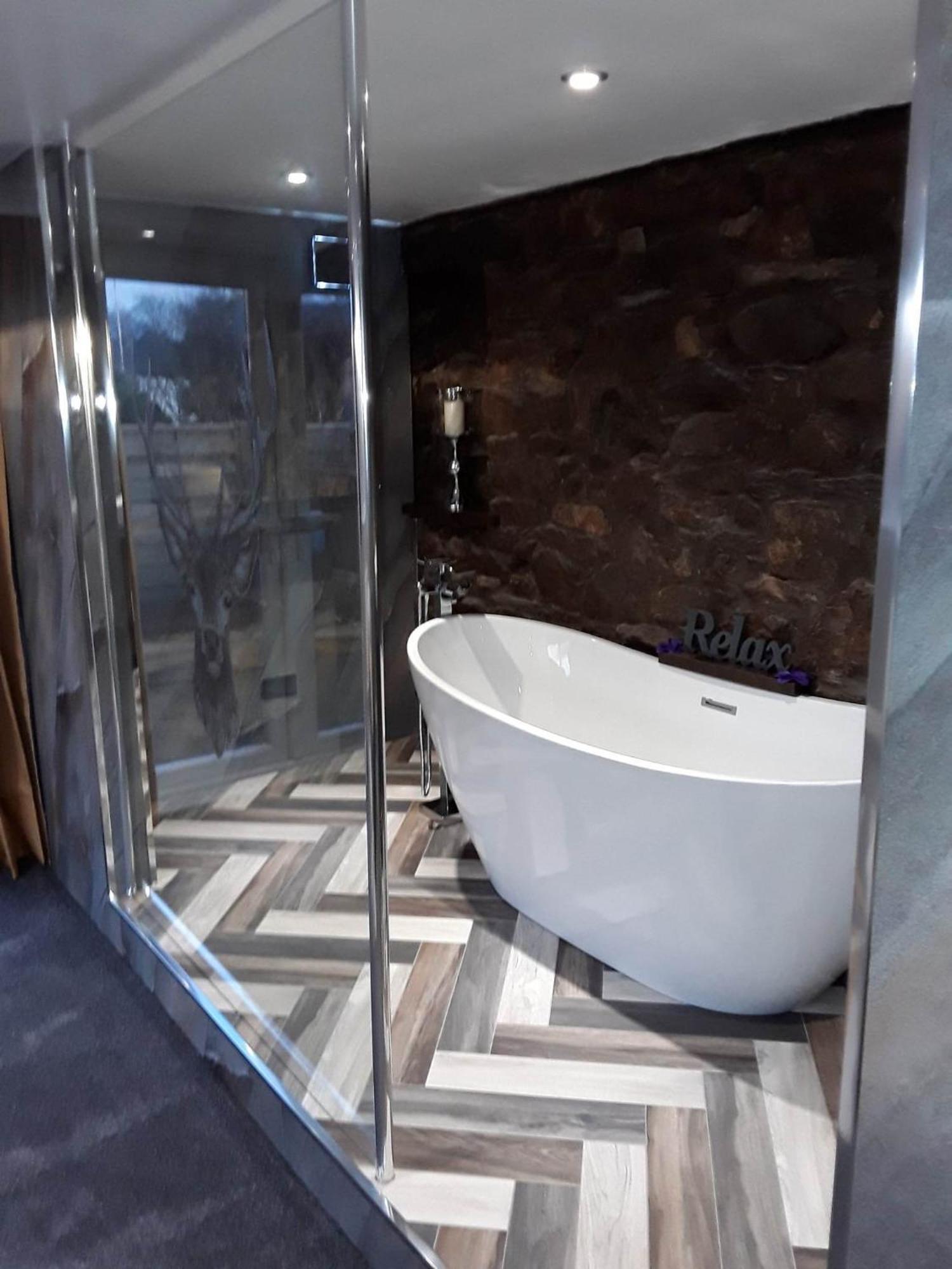 No 7 Boutique Apartment Улверстон Экстерьер фото